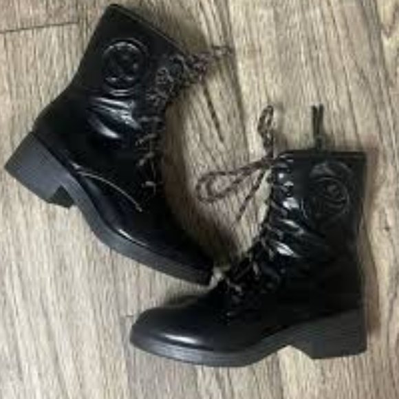 Sam & Libby Women's Melanie Black Combat Boots Gothic Stitched Embroidered Crest - Picture 14 of 17